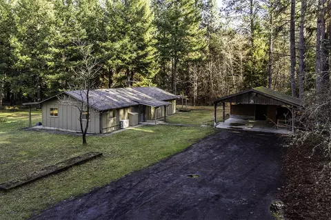 293 Davidson Rd, Williams, OR 97544 photo 2