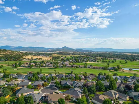 976 Pumpkin, Eagle Point, OR 97524 photo 34