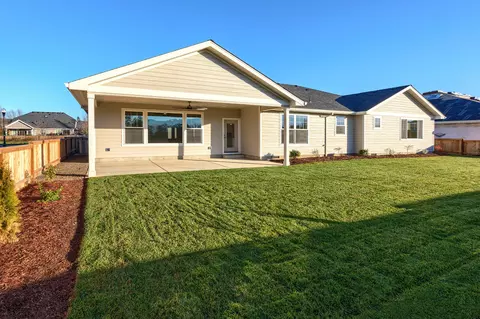 Exterior - 1409 River Run St, Central Point, OR 97502 photo 12 of 17