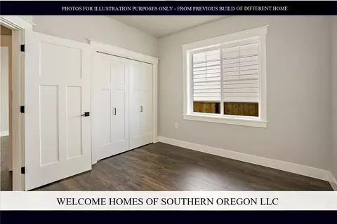Bedroom - 1409 River Run St, Central Point, OR 97502 photo 2 of 6