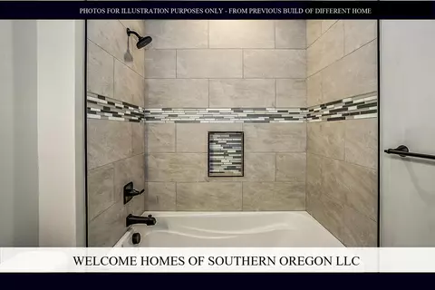 Bath - 1409 River Run St, Central Point, OR 97502 photo 2 of 8