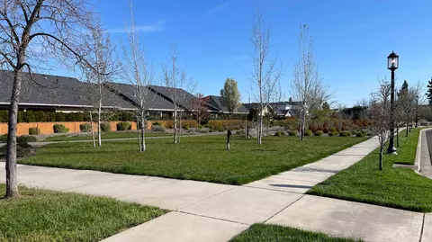 Exterior - 1409 River Run St, Central Point, OR 97502 photo 14 of 17