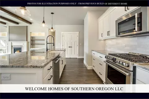 Kitchen - 1409 River Run St, Central Point, OR 97502 photo 6 of 6