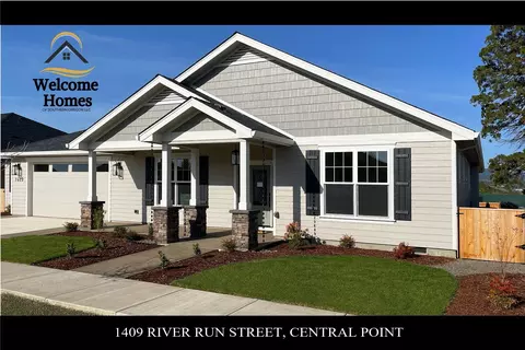 Exterior - 1409 River Run St, Central Point, OR 97502 photo 8 of 17