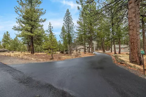 60290 Woodside Loop, Bend, OR 97702 photo 36