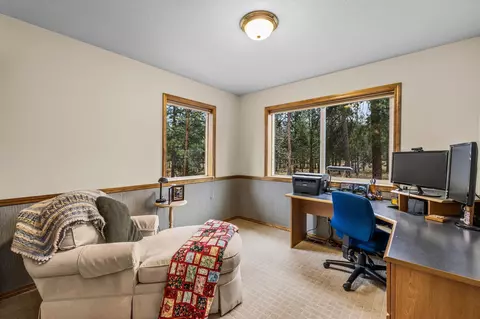 60290 Woodside Loop, Bend, OR 97702 photo 23