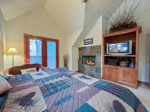 57406 Sun Eagle Ln #2, Sunriver, OR 97707 photo 20