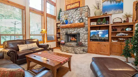 57406 Sun Eagle Ln #2, Sunriver, OR 97707