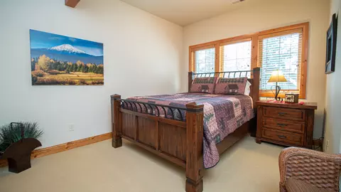 57406 Sun Eagle Ln #2, Sunriver, OR 97707 photo 24
