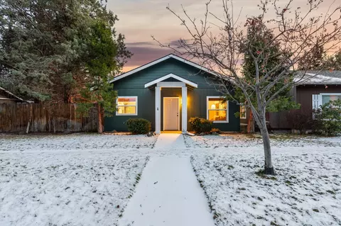 61178 Larkspur Loop, Bend, OR 97702 photo 2