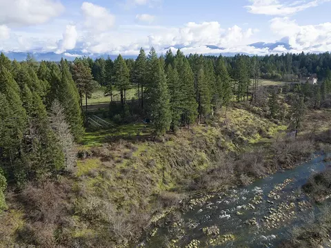 27248 Redwood Hwy, Cave Junction, OR 97523