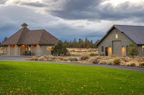 20630 Harper Rd, Bend, OR 97703 photo 8