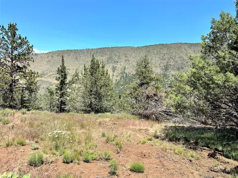 lot2 Apogee Way, Klamath Falls, OR 97601
