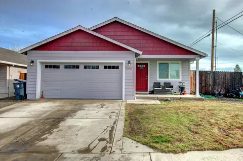 7601 Saddlebrook Way, White City, OR 97503