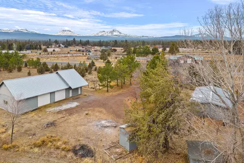 67292 Rabbitbrush Dr, Bend, OR 97703
