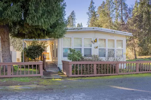 3764 Rogue River Hwy #23, Grants Pass, OR 97527