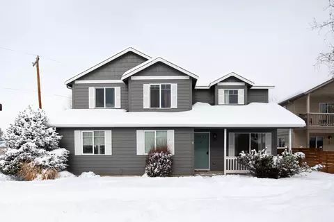170 E Park Pl, Sisters, OR 97759