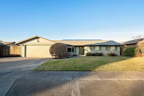 2359 Amaryllis St, Medford, OR 97504