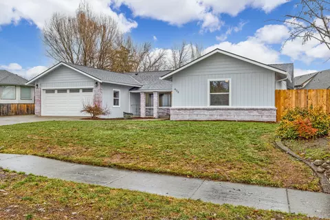 408 Westwind Cir, Eagle Point, OR 97524 photo 3