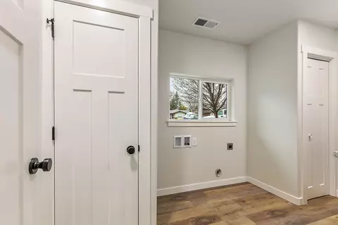 408 Westwind Cir, Eagle Point, OR 97524 photo 17