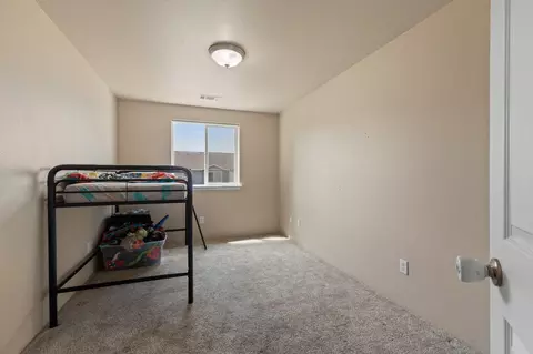 365 Jans Ct, Central Point, OR 97502 photo 15
