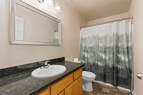 365 Jans Ct, Central Point, OR 97502 photo 17