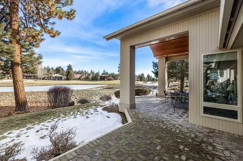 19546 Green Lakes Loop, Bend, OR 97702 photo 6
