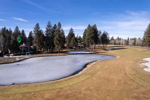 19546 Green Lakes Loop, Bend, OR 97702 photo 4