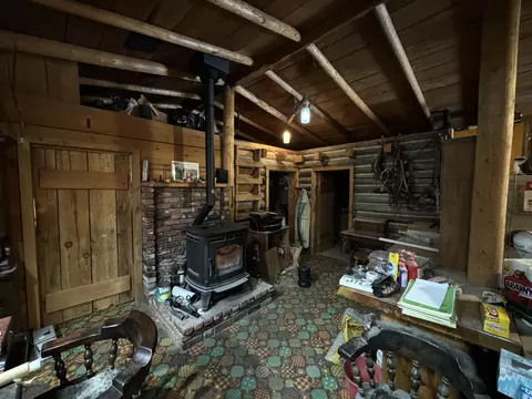 19285 Dusty Loop, Bend, OR 97703 photo 14