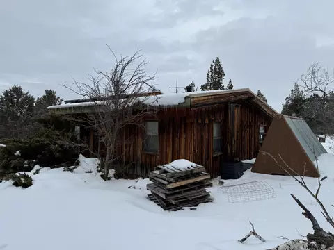 19285 Dusty Loop, Bend, OR 97703 photo 3
