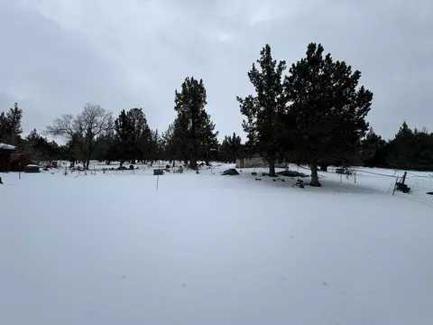 19285 Dusty Loop, Bend, OR 97703 photo 44