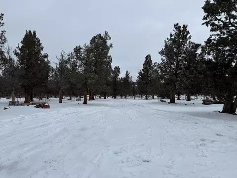 19285 Dusty Loop, Bend, OR 97703 photo 38