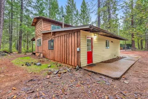 710 Naue Way, O'brien, OR 97534