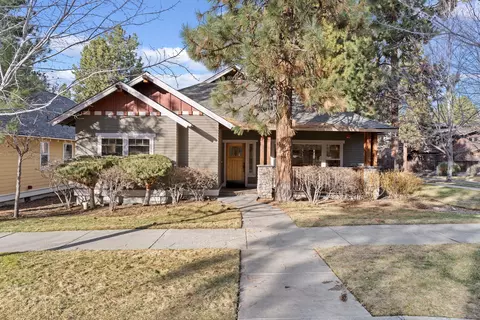 2544 NW Sacagawea Ln, Bend, OR 97703