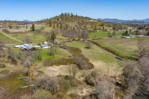 895 Nick Young Rd, Eagle Point, OR 97524 photo 11