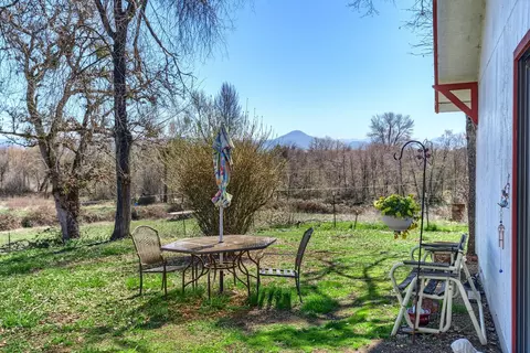 895 Nick Young Rd, Eagle Point, OR 97524 photo 19