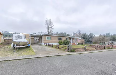 1039 Lee Roze Ln #4, Grants Pass, OR 97527