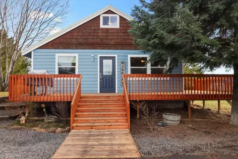 9908 Ben Kerns Rd, Klamath Falls, OR 97601
