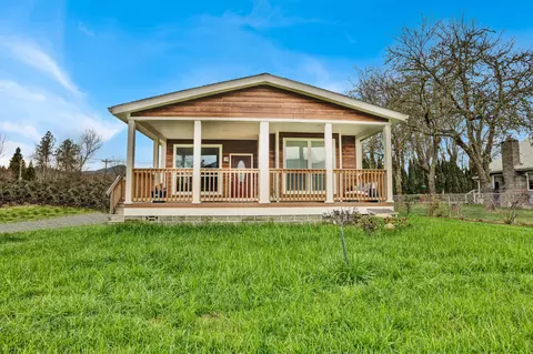 14725 Williams Hwy, Williams, OR 97544