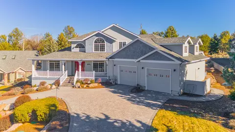 2424 Cardinal Ct, Redmond, OR 97756