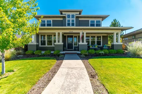 2320 NW Frazer Ln, Bend, OR 97703