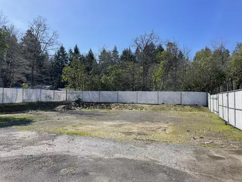 289 Hamilton Ave, Cave Junction, OR 97523 photo 1