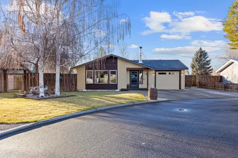 521 SE Mercury Ln, Prineville, OR 97754