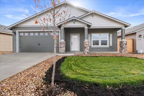 3155 NW Cedar Ave #LOT 18, Redmond, OR 97756