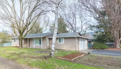 1234 Monroe Way, Grants Pass, OR 97527
