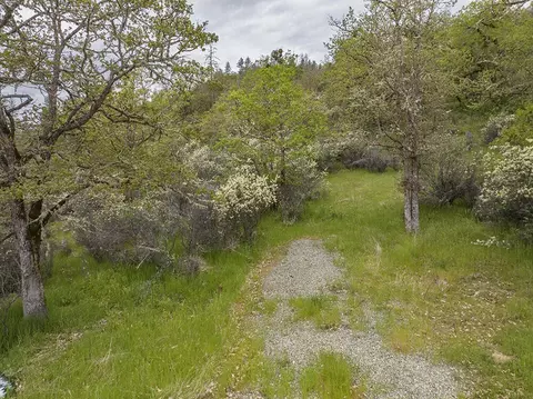 700 Messinger Rd, Williams, OR 97544 photo 1