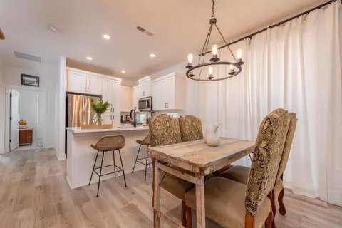 3887 NE Oakside Loop, Bend, OR 97701 photo 4