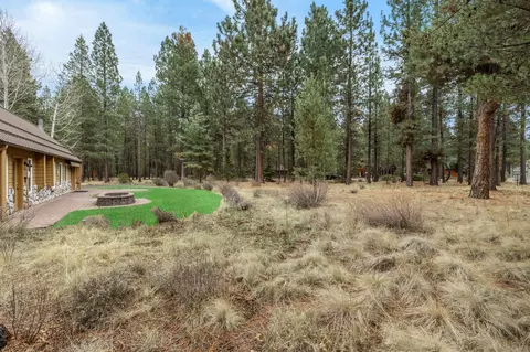 56743 Spring River Loop, Bend, OR 97707 photo 33
