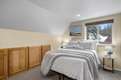 56743 Spring River Loop, Bend, OR 97707 photo 26