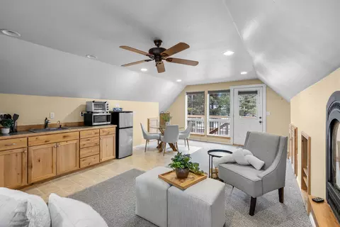 56743 Spring River Loop, Bend, OR 97707 photo 28